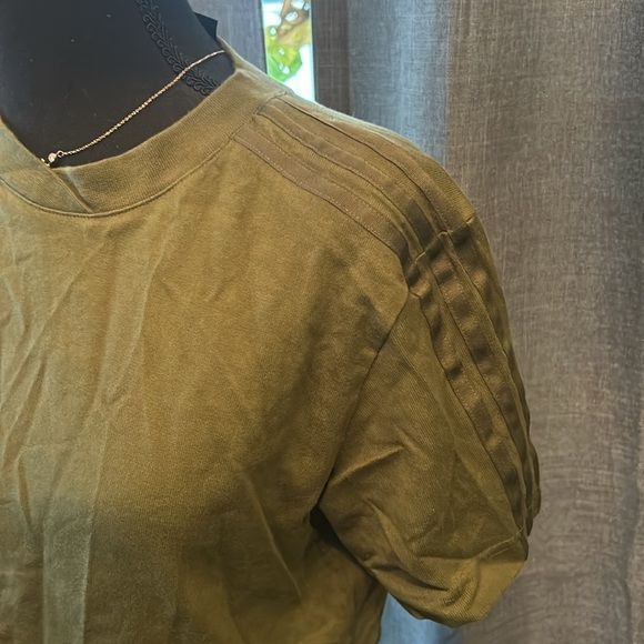 Green ADIDAS x Ivy Park Crop Top - Picture 2 of 3